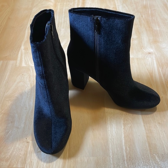 Christian Siriano Shoes - Christian Siriano Payless Velvet Ankle Boots - Black